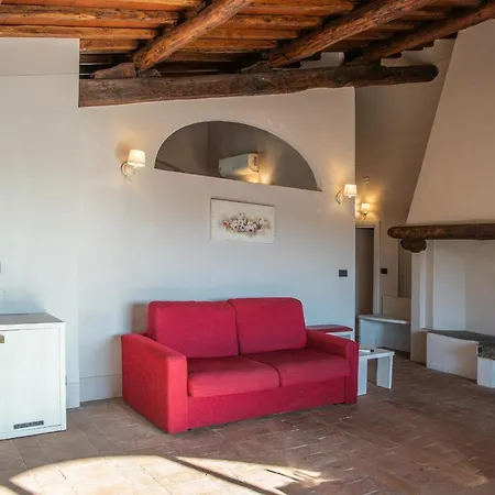 Norcenni Aparthotel