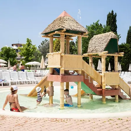 Norcenni Aparthotel 3*